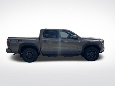 Used 2023 Nissan Frontier PRO-4X w/ Pro-4X Premium Package image 4