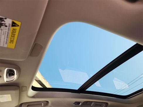 Used 2019 Volvo XC90 T6 Momentum w/ Protection Package Premier image 19