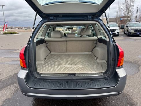 Used 2005 Subaru Outback 3.0R L.L. Bean w/ Popular Equipment Group 3 image 38