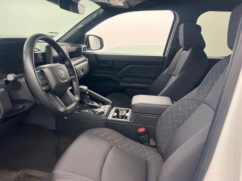 Used 2026 Toyota Tacoma SR5 AWD/4WD image 6