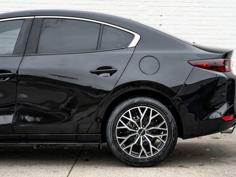 Used 2021 MAZDA MAZDA3 s image 13