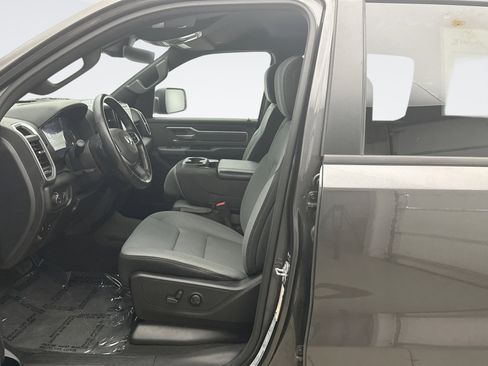 Used 2022 RAM 1500 Big Horn AWD/4WD image 11