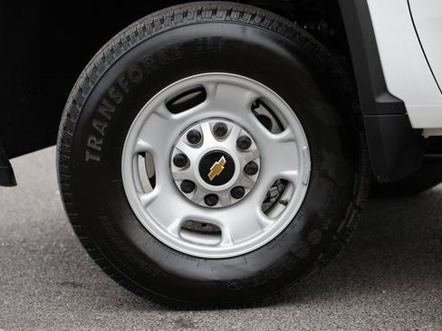 Used 2025 Chevrolet Silverado 2500 W/T w/ WT Convenience Package image 8