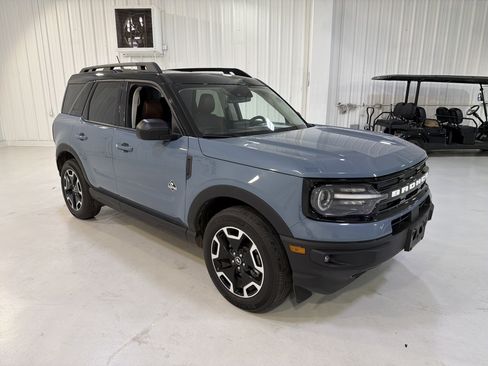 Used 2024 Ford Bronco Sport Outer Banks w/ Tech Package image 7