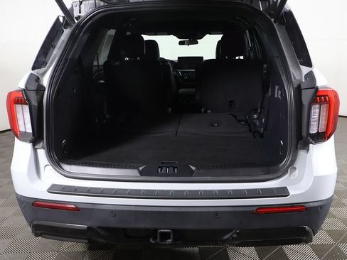 Used 2026 Ford Explorer ST-Line AWD/4WD image 13