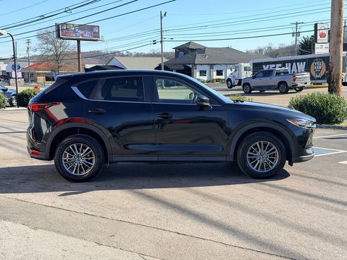 Used 2017 MAZDA CX-5 Touring image 7