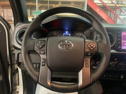 Used 2023 Toyota Tacoma TRD Sport w/ Technology Package AWD/4WD image 26