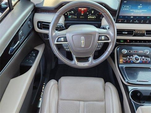 Used 2021 Lincoln Nautilus Reserve w/ Equipment Group 201A image 11