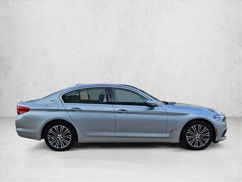 Used 2018 BMW 530e xDrive image 4