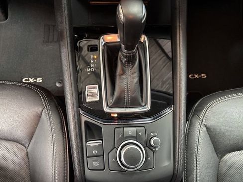 Used 2025 MAZDA CX-5 AWD 2.5 S w/ Preferred Package image 18
