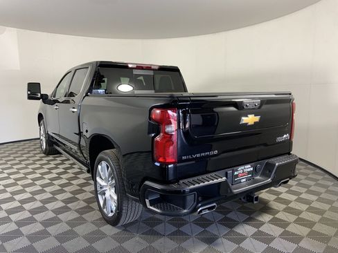 Used 2025 Chevrolet Silverado 1500 High Country w/ High Country Premium Package image 7