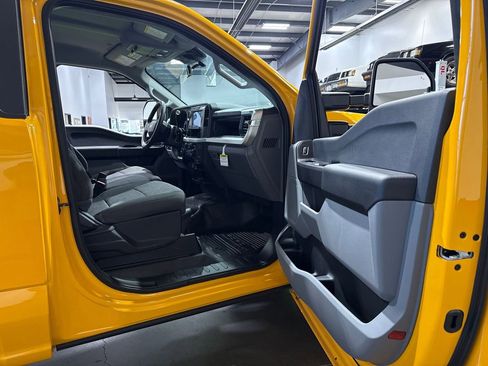 Used 2025 Ford F250 XLT w/ 360-Degree Camera Package image 93