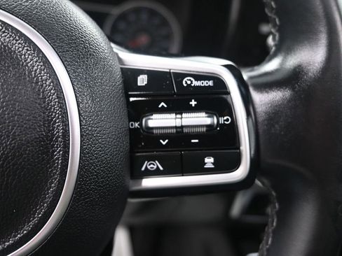 Certified 2022 Kia Sorento EX w/ Panoramic Sunroof Package image 27