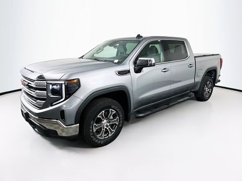 Used 2023 GMC Sierra 1500 SLE image 3