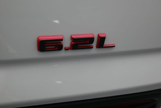 Used 2023 Chevrolet Camaro LT RWD image 34