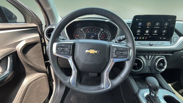 Used 2023 Chevrolet Blazer LT w/ Convenience Package FWD image 12