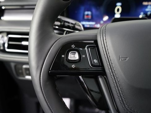New 2026 Lincoln Aviator AWD image 25