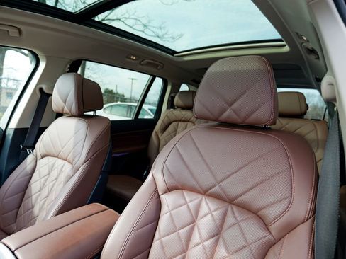 Used 2023 BMW X7 xDrive40i w/ Premium Package image 24