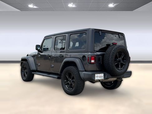 Used 2021 Jeep Wrangler Unlimited Sport AWD/4WD image 3