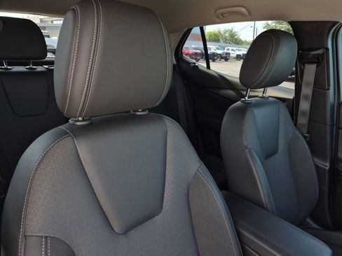 Used 2024 Buick Encore GX Preferred FWD image 11