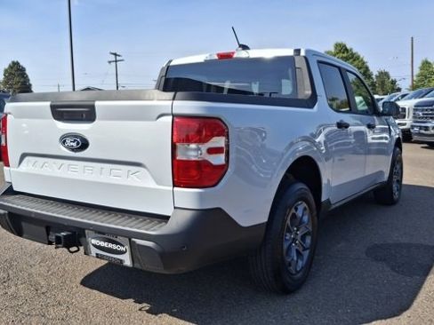 New 2025 Ford Maverick XLT w/ XLT Luxury Package image 3