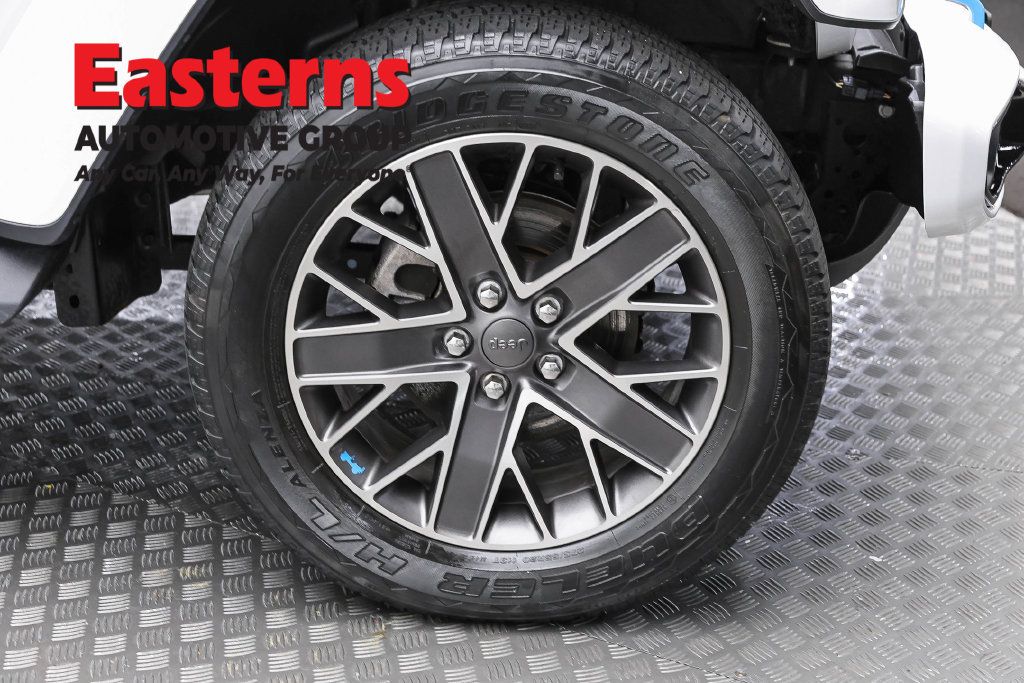 Used 2023 Jeep Wrangler Unlimited Sahara AWD/4WD image 34
