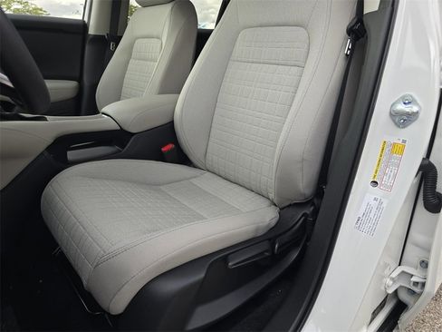 New 2026 Honda HR-V LX image 23
