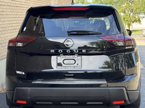 New 2026 Nissan Rogue SV AWD/4WD image 9
