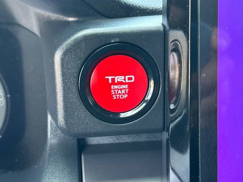 Used 2024 Toyota Tacoma TRD Sport w/ TRD Sport Premium Package AWD/4WD image 27