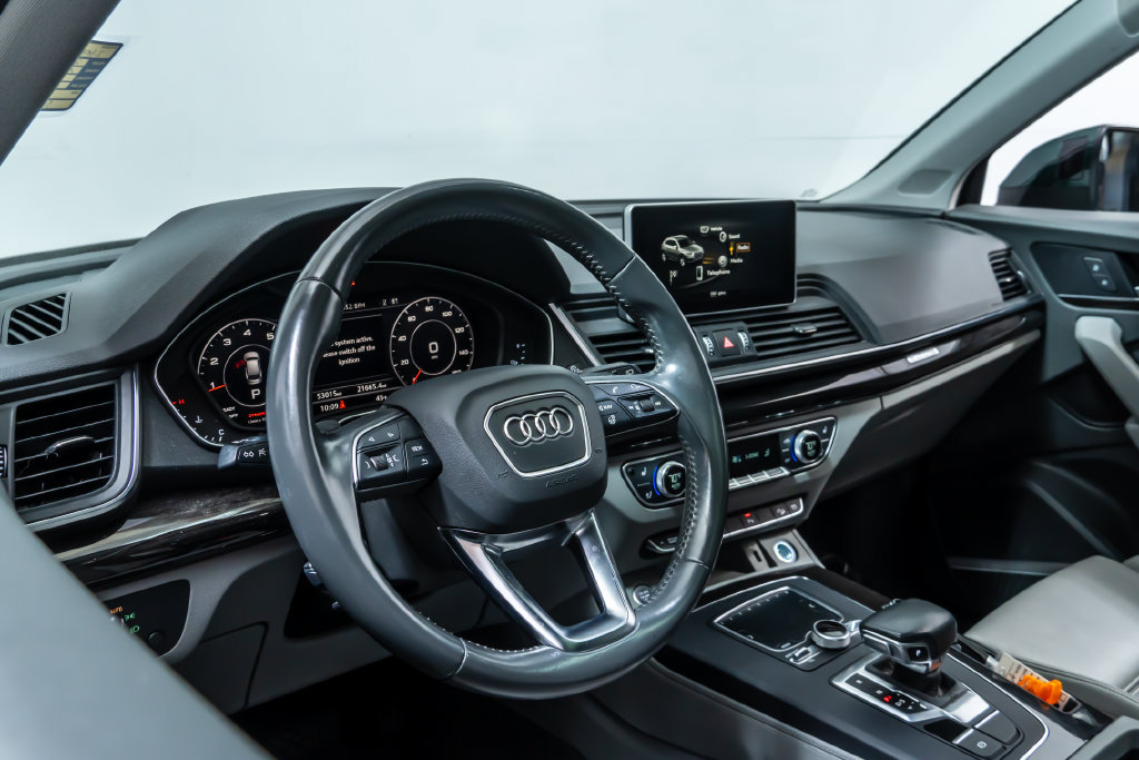 Used 2019 Audi Q5 2.0T Premium Plus w/ Premium Plus Package AWD/4WD image 4