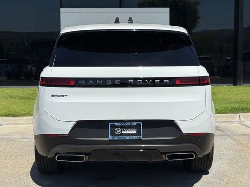 Used 2024 Land Rover Range Rover Sport SE image 13