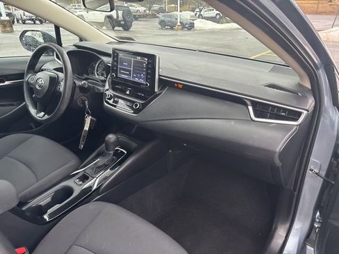 Used 2021 Toyota Corolla LE w/ Carpet Mat Package (TMS) image 14