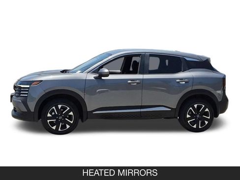 Used 2025 Nissan Kicks SV AWD/4WD image 5