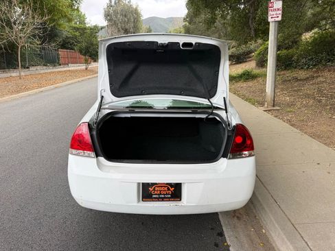 Used 2011 Chevrolet Impala LT image 5