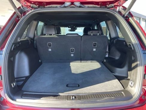 Used 2024 Jeep Grand Cherokee Altitude image 32
