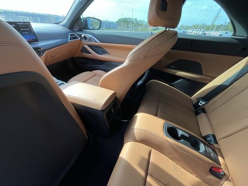 Used 2025 BMW 430i Convertible w/ Premium Package image 27