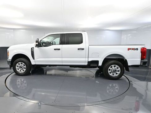 Used 2024 Ford F350 XLT w/ FX4 Off-Road Package image 10