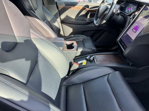 Used 2020 Tesla Model X Long Range image 6