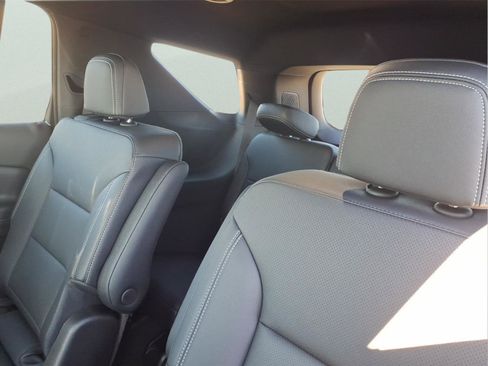 New 2026 Chevrolet Traverse LT w/ Enhanced Driving Package FWD image 12