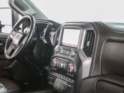 Used 2022 GMC Sierra 2500 Denali image 29
