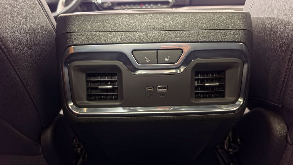 Used 2023 Chevrolet Silverado 1500 LTZ w/ LTZ Convenience Package II AWD/4WD image 34