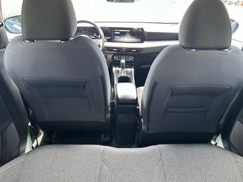 Used 2025 Nissan Kicks SV FWD image 31