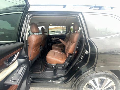 Used 2019 Subaru Ascent Touring w/ Popular Package #3 image 12