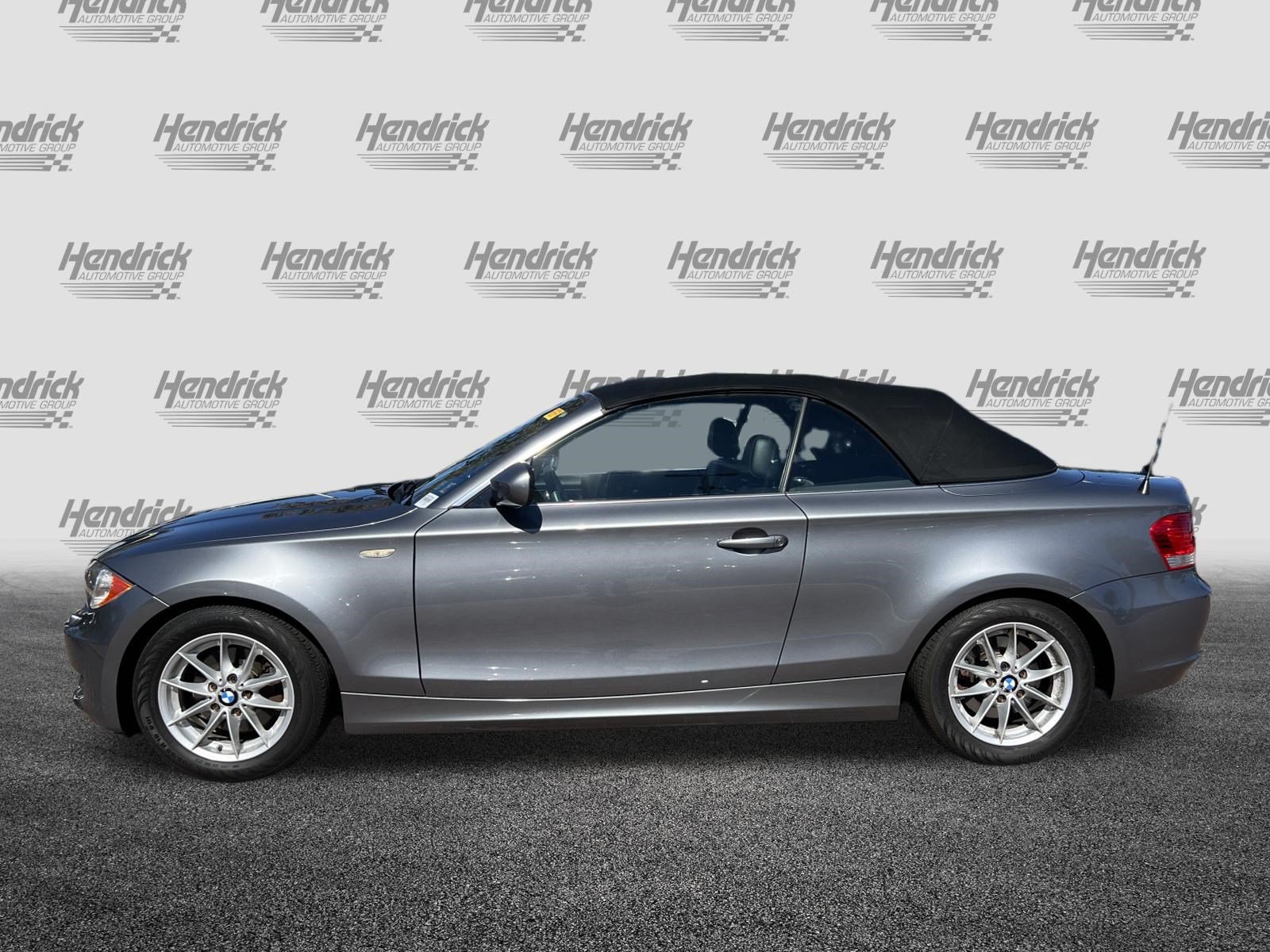 Used 2011 BMW 128i Convertible RWD image 7