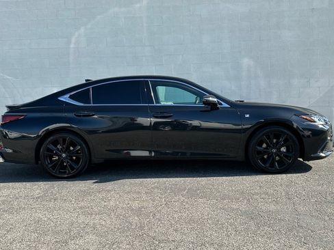 Used 2023 Lexus ES 350 F Sport w/ Accessory Package (Z2) FWD image 3