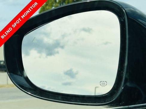 New 2026 Chrysler Voyager LX image 9