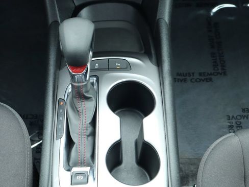 Used 2025 Chevrolet Malibu RS FWD image 31