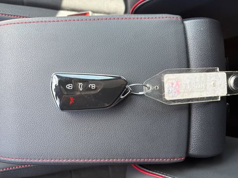 Certified 2025 Volkswagen GTI SE FWD image 28