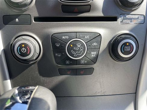 Used 2014 Ford Edge SEL w/ Equipment Group 204A image 19