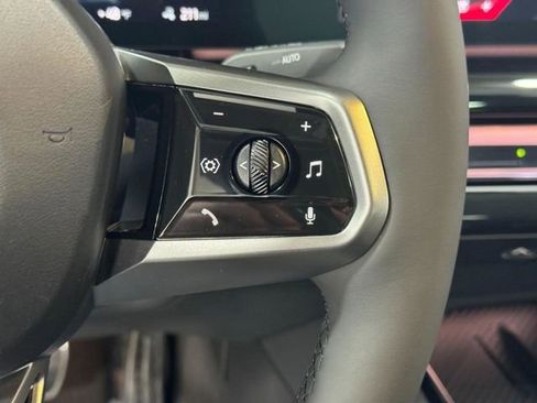 New 2026 BMW i5 eDrive40 w/ M Sport Package AWD/4WD image 32
